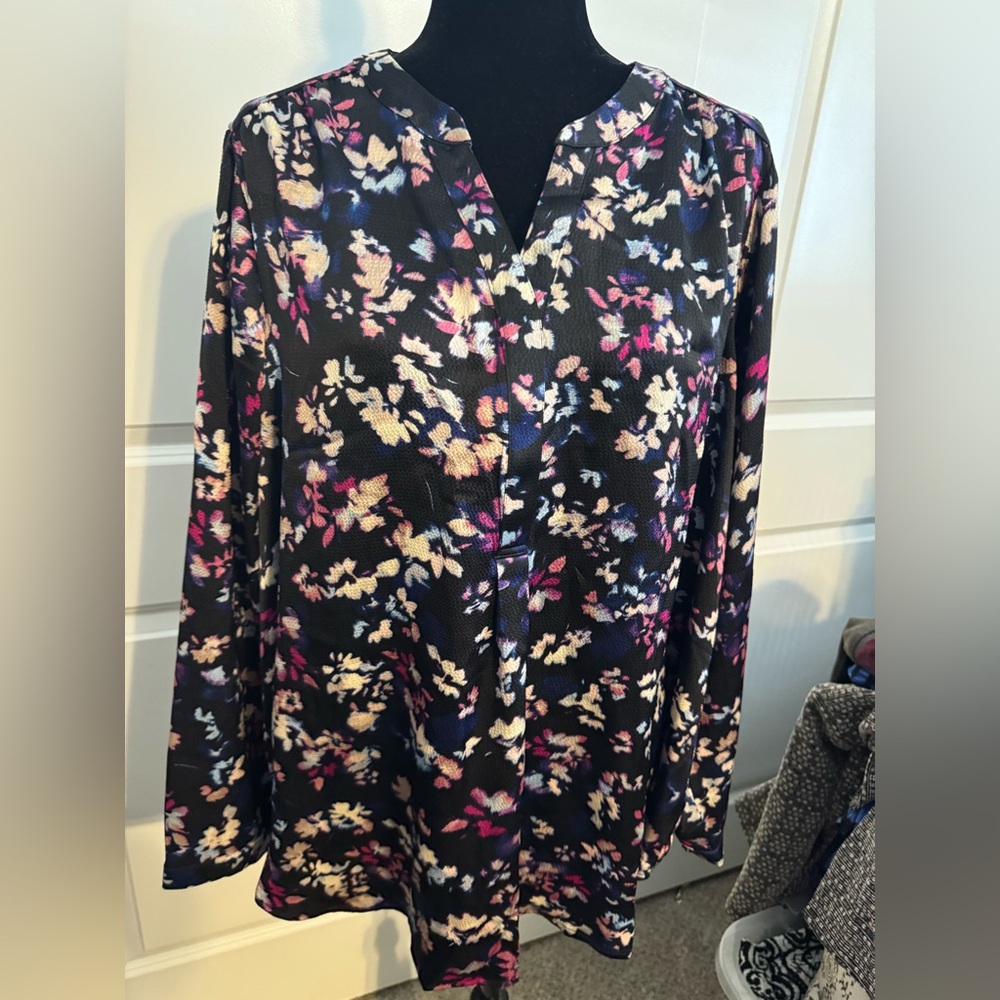 Colorful Lane Bryant silky long sleeve shirt size 22